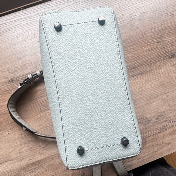 Coach Gray Shoulder Bag with Sleek Design - Picture 6 of 6